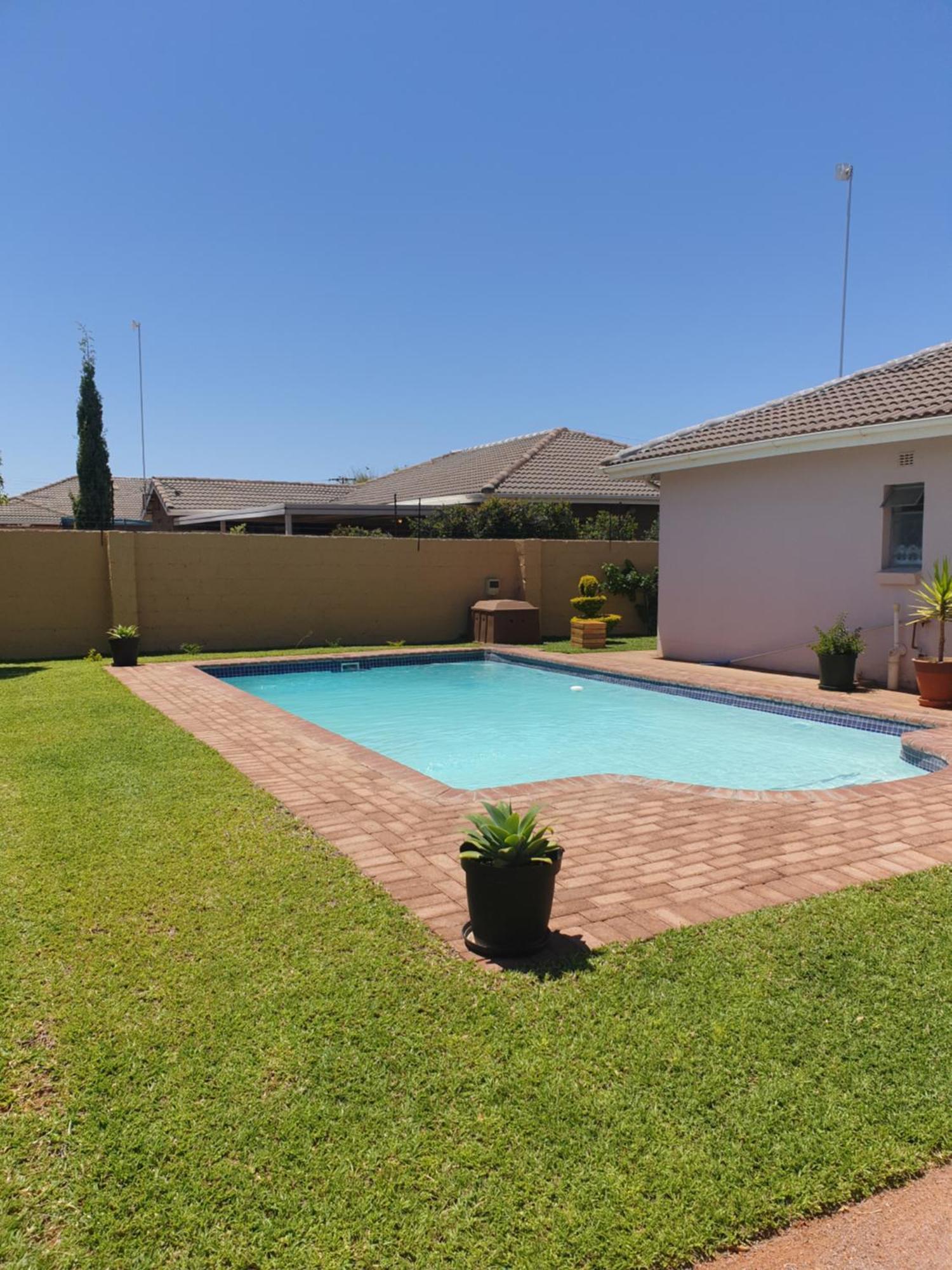 Strand Meadows B&B Gaborone Exterior foto